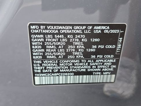 Used 2023 Volkswagen Atlas Cross Sport SE FWD image 28
