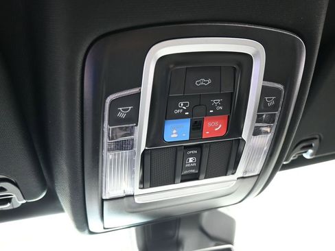 New 2026 RAM 1500 4x4 Crew Cab image 24