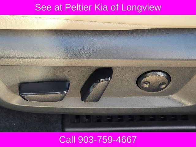 Used 2023 Nissan Rogue SV w/ SV Premium B Package FWD image 17