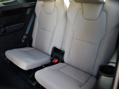 New 2026 Volvo XC90 B6 Plus image 17