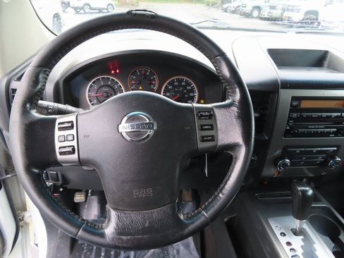 Used 2012 Nissan Titan SV w/ SV Value Truck Pkg image 15
