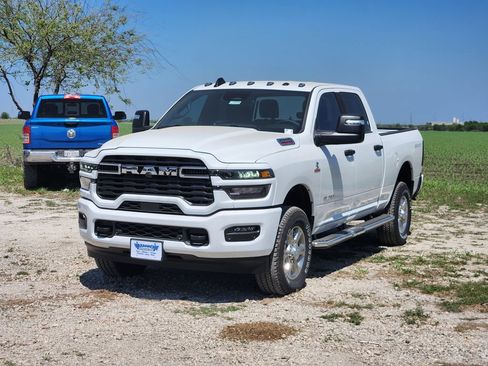 New 2026 RAM 2500 Big Horn AWD/4WD image 2
