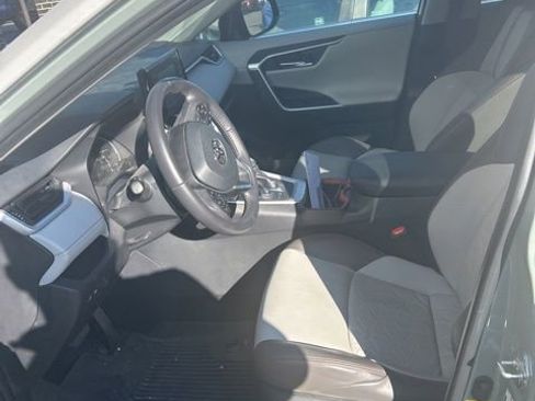 Used 2022 Toyota RAV4 Adventure image 6