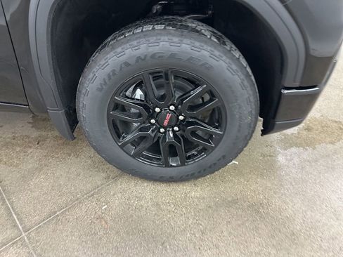 New 2026 GMC Sierra 1500 Elevation AWD/4WD image 13