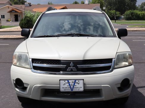 Used 2008 Mitsubishi Endeavor LS AWD/4WD image 12