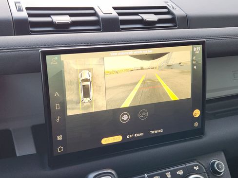 Certified 2023 Land Rover Defender 130 X-Dynamic SE image 20