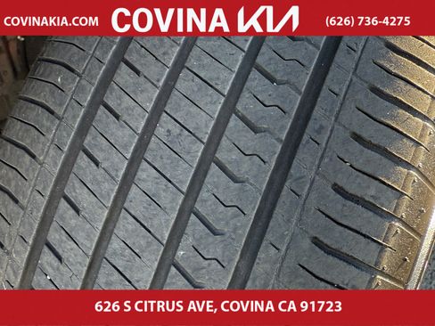 Used 2023 Nissan Rogue SV image 30