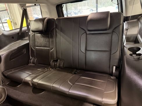 Used 2019 GMC Yukon XL Denali image 13