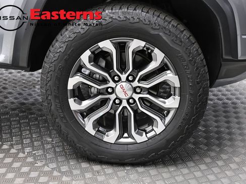 Used 2024 GMC Canyon Denali AWD/4WD image 31