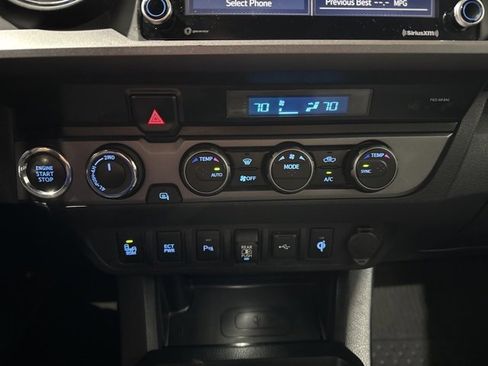 Used 2021 Toyota Tacoma TRD Sport image 22