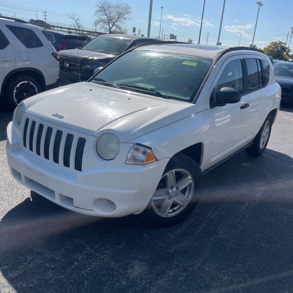 Used 2008 Jeep Compass Sport FWD image 1