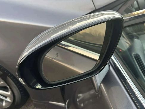 Used 2013 Lexus LS 460 L image 10