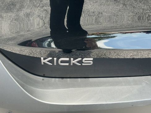 Certified 2025 Nissan Kicks SR FWD image 43