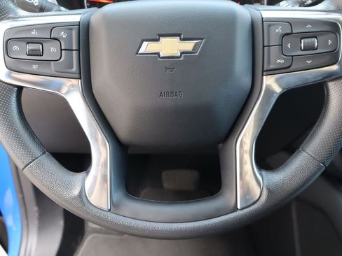 Used 2025 Chevrolet Blazer LT FWD image 10