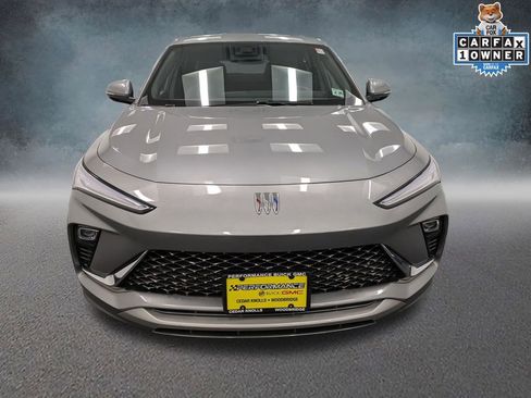Used 2024 Buick Envista Avenir image 2