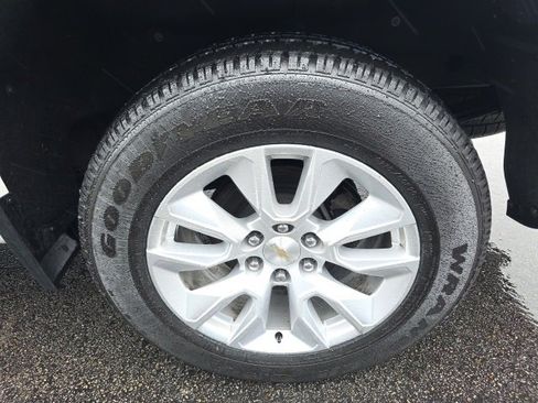 Used 2023 Chevrolet Silverado 1500 Custom image 7