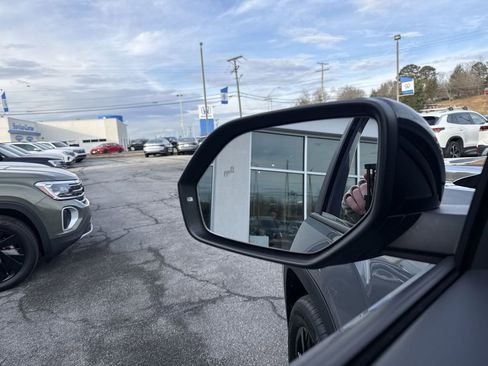 New 2026 Volkswagen Atlas Cross Sport SEL R-Line image 23