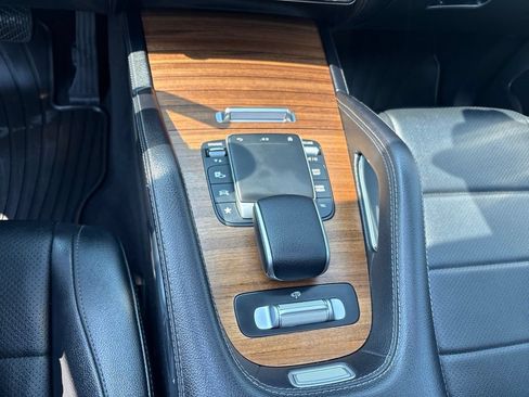 Used 2023 Mercedes-Benz GLE 450 4MATIC image 16