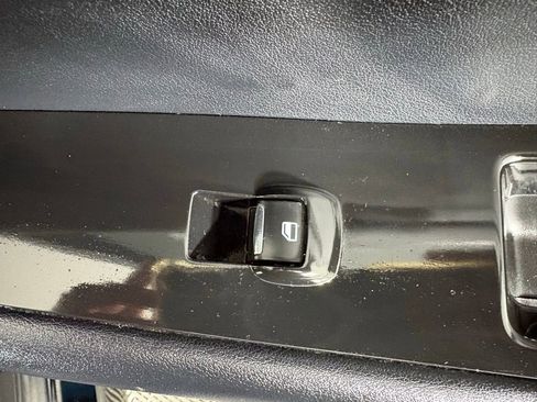 Used 2018 Ford Edge SEL w/ Equipment Group 201A FWD image 39