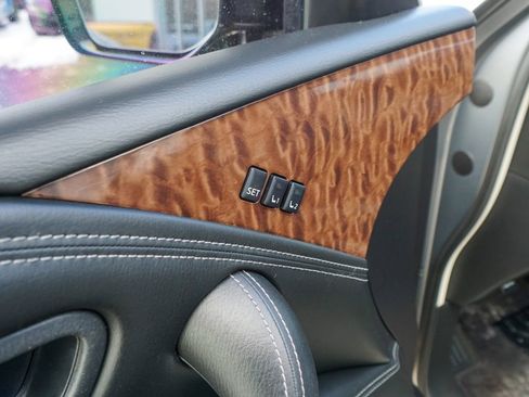 Used 2020 Nissan Armada SL w/ Premium Package image 21