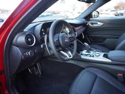 New 2025 Alfa Romeo Giulia AWD image 16