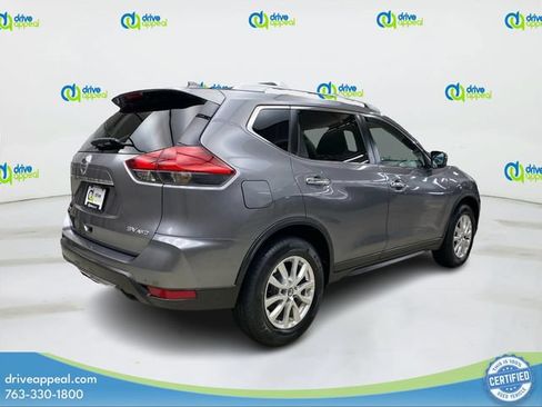 Used 2017 Nissan Rogue SV AWD/4WD image 5