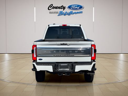 Used 2024 Ford F350 Platinum w/ FX4 Off-Road Package AWD/4WD image 4