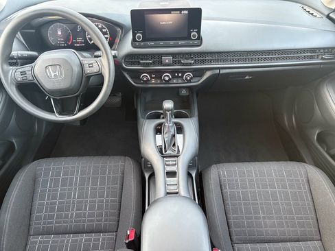 Certified 2024 Honda HR-V LX image 2