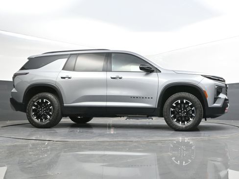 Used 2024 Chevrolet Traverse Z71 AWD/4WD image 48