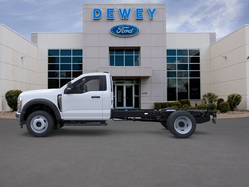 New 2026 Ford F550 4x4 Regular Cab Super Duty image 3