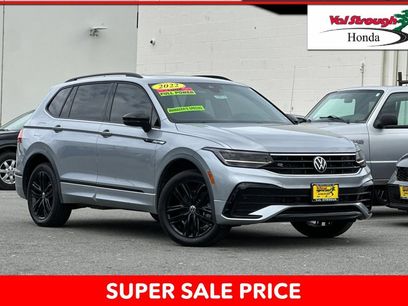 Used 2022 Volkswagen Tiguan SE R-Line