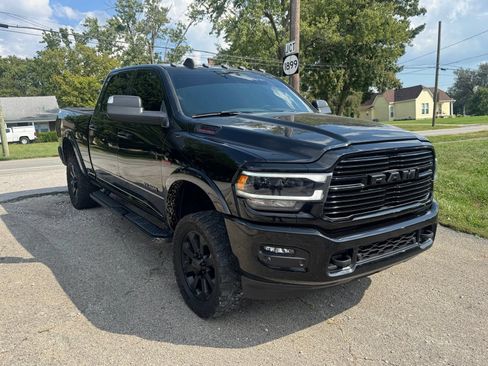 Used 2022 RAM 2500 Laramie w/ Night Edition AWD/4WD image 8