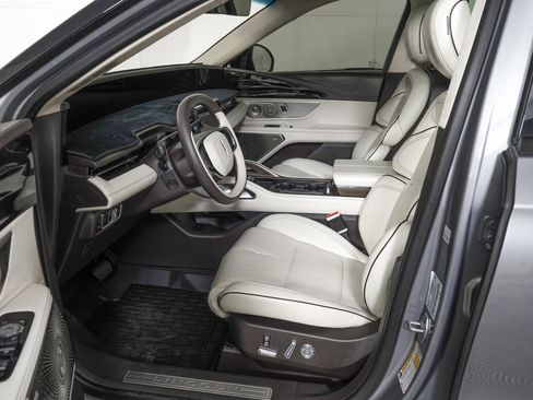 Used 2024 Lincoln Nautilus Black Label w/ Jet Appearance Package (87T) image 14