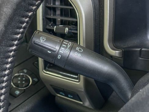 Used 2019 Ford F250 Lariat w/ Lariat Ultimate Package image 31