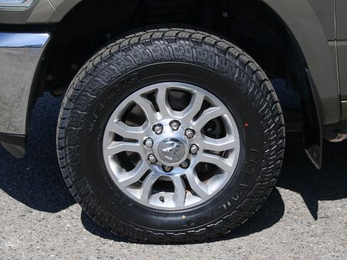 Used 2014 RAM 2500 Laramie w/ Convenience Group image 40