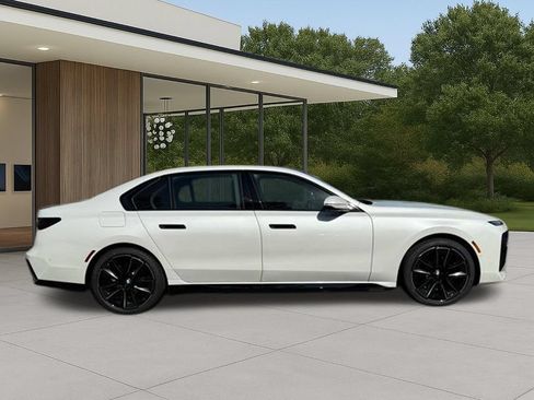 New 2026 BMW i7 xDrive60 AWD/4WD image 33