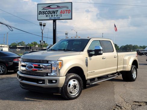 Used 2018 Ford F350 Lariat w/ Lariat Ultimate Package AWD/4WD image 22