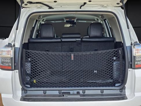 Used 2021 Toyota 4Runner Venture AWD/4WD image 7