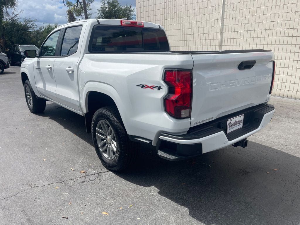 Used 2024 Chevrolet Colorado LT w/ LT Convenience Package AWD/4WD image 3