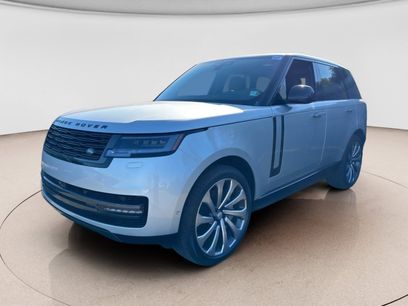 New 2025 Land Rover Range Rover SE