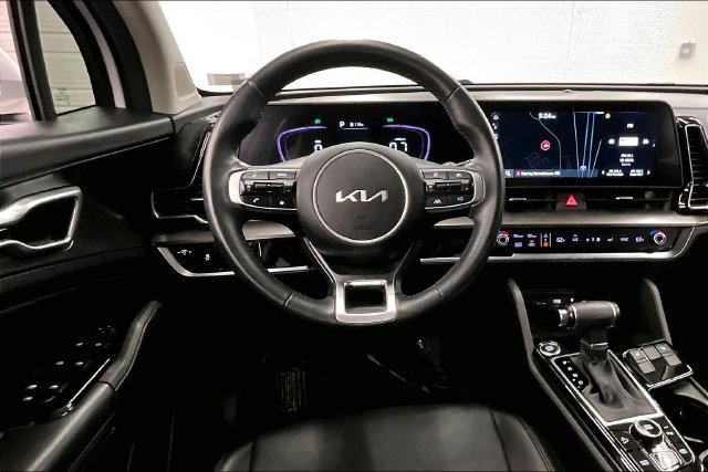 Used 2024 Kia Sportage EX FWD image 6