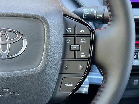 New 2027 Toyota Prius Plug-In Hybrid FWD image 27