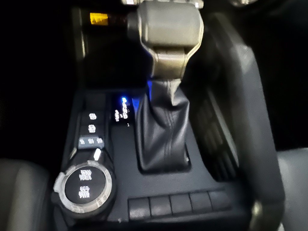 Used 2024 Toyota Tacoma SR5 AWD/4WD image 19