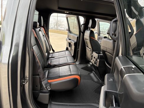 Used 2018 Ford F150 Raptor w/ Equipment Group 802A Luxury image 11