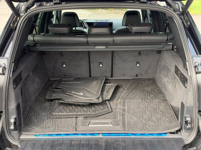 Used 2026 BMW X5 xDrive50e AWD/4WD image 32