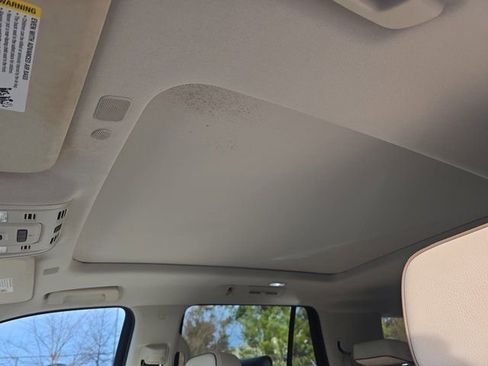 Used 2023 GMC Yukon Denali w/ Advanced Technology Package image 29