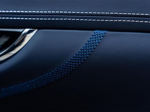 Used 2025 Aston Martin DBX 707 image 40