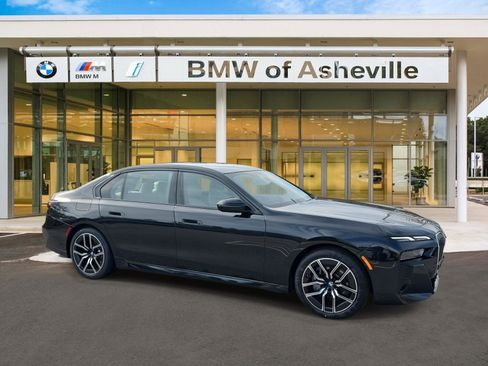 New 2026 BMW 740i xDrive image 1