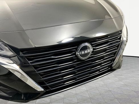 Certified 2023 Nissan Altima 2.5 SV FWD image 32