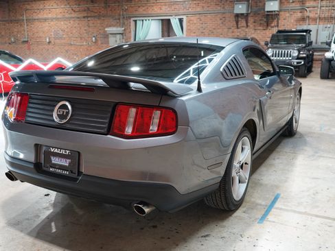 Used 2010 Ford Mustang GT image 17